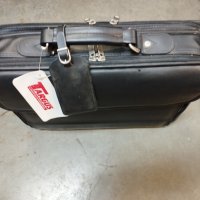Чанта за лаптоп HP, снимка 1 - Лаптоп аксесоари - 39634211