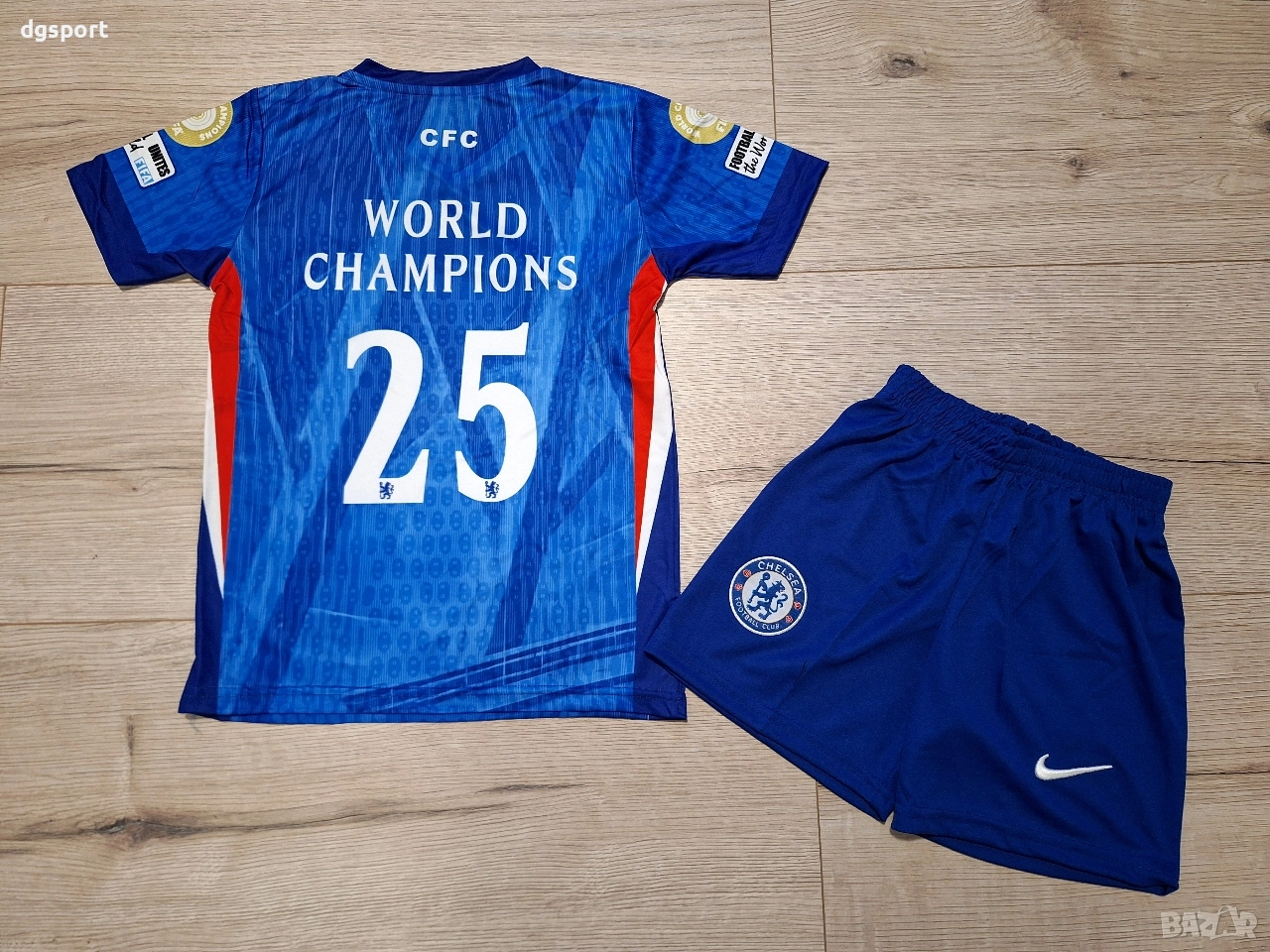 Детски екип на Челси специално издание!, снимка 1