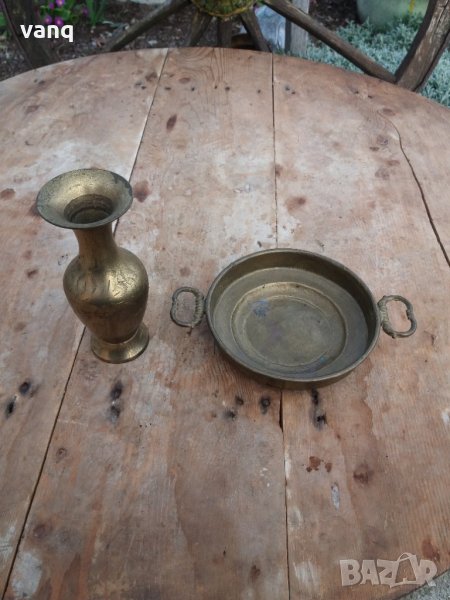 Бронзова вазичка, снимка 1