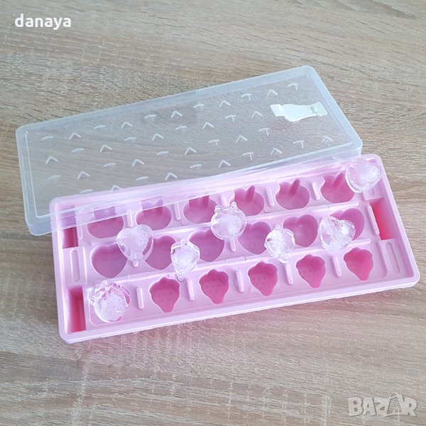 720 Пластмасова форма за лед с капак и клапа за пълнене, снимка 1