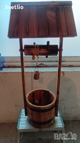 Намален! Продавам декоративен дървен кладенец - саксия., снимка 1