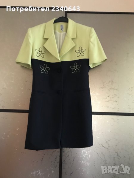 Продавам елегантно с бродерия дълго сако до коляното , снимка 1