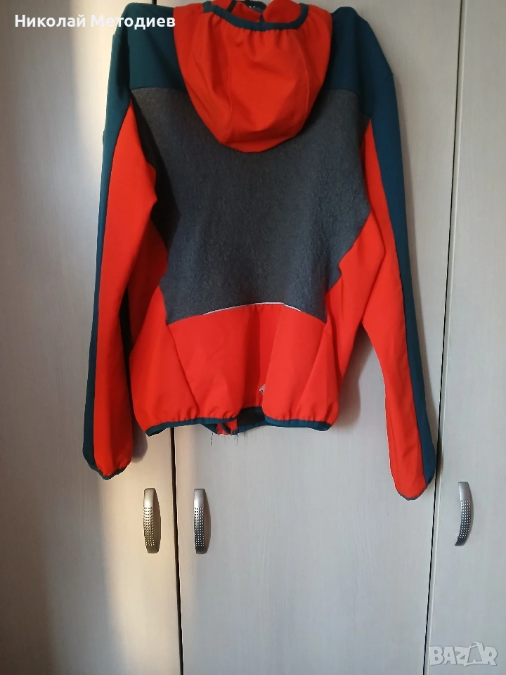 Страхотен суичар REGATTA м размер , снимка 1