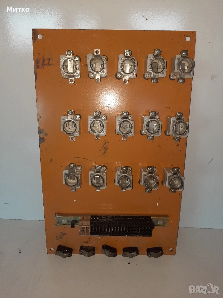 Електрическо табло с бушони, снимка 1