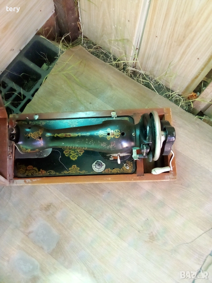 Продавам стара шевна руска Варна Център , снимка 1