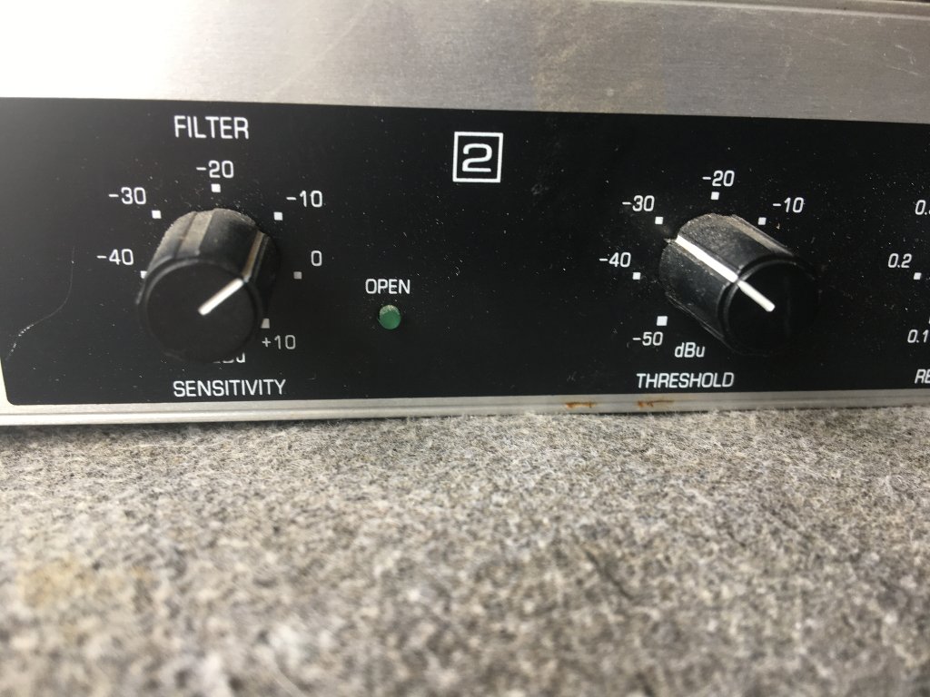 Behringer Denoiser SNR 2000 zu verkaufen (Gebraucht) in Solothurn für