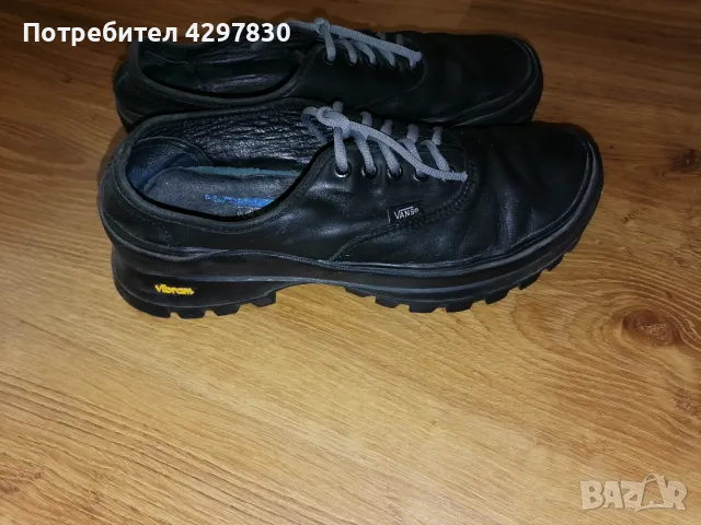 Черни кожени обувки Vans № 44, снимка 2 - Други - 47953354