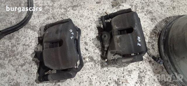 Голф 7 Предни спирачни апарати Vw Golf 7 -120лв, снимка 2 - Части - 32591723