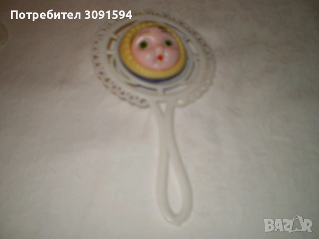 Ретро стара бебешка играчка Бакелитова дрънкалка от твърда пластмаса, снимка 6 - Други ценни предмети - 42896464