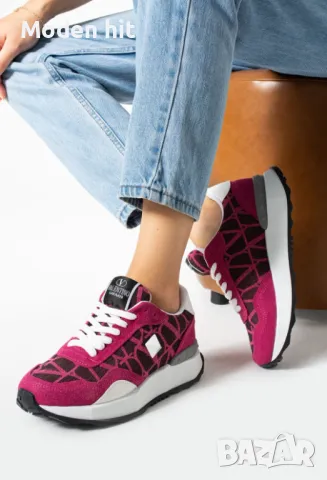 Дамски маратонки Valentino