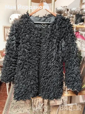 Намалено на 20 лв. Леко палтенце,  номер М, еко, цена 25,00 лв., снимка 2 - Палта, манта - 48404597