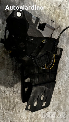 Брава за врата за Ford Fiesta 2010 - 8A61-A264A26AJ / 40744133 / 8A6A-A26412AD, снимка 2 - Части - 53144412