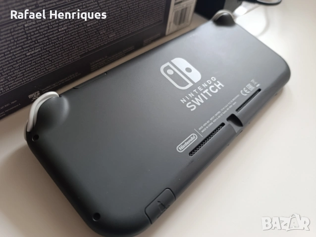 Nintendo Switch Lite, снимка 3 - Nintendo конзоли - 53607086