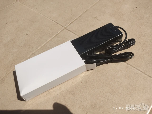 Зарядно 48 волта за литиево йонна батерия, снимка 2 - Велосипеди - 51155458