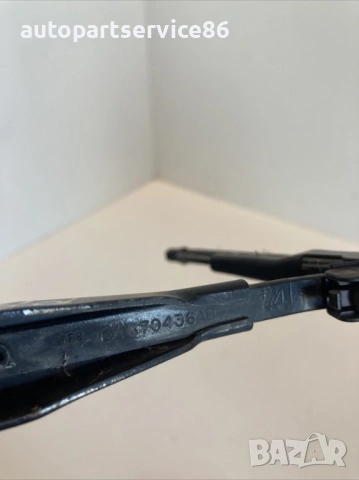 Рамо - задна чистачка за Jeep Patriot 2.4 (2008) 04879436AB, снимка 2 - Части - 53534294