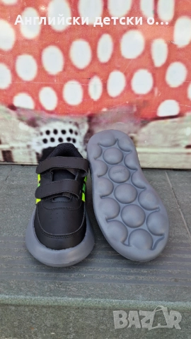 Английски детски оригинални  кец/маратонки Adidas, снимка 8 - Детски маратонки - 52377246