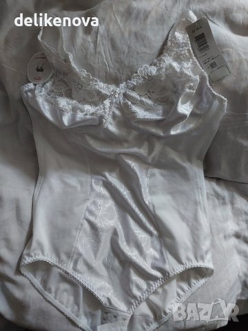 Triumph Size 90 D Ново цялостно бельо, снимка 2 - Бельо - 44029364