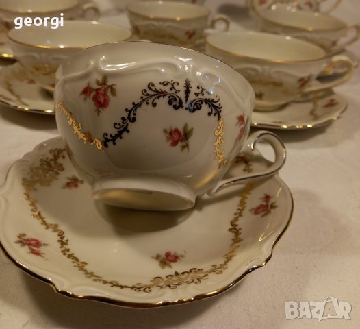 немски порцеланов двоен сет за кафе от фин костен релефен порцелан с позлата , снимка 2 - Сервизи - 43844063