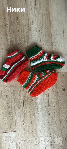 Коледни чорапки ръчно изплетени, снимка 15 - Дамски чорапи - 42957293