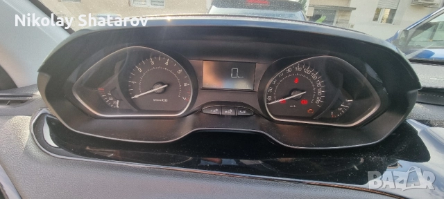 Peugeot 208, снимка 11 - Автомобили и джипове - 52349604