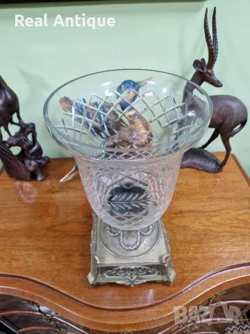 Уникална голяма антикварна кристална купа ваза свещник с бронзова основа , снимка 4 - Антикварни и старинни предмети - 49116792