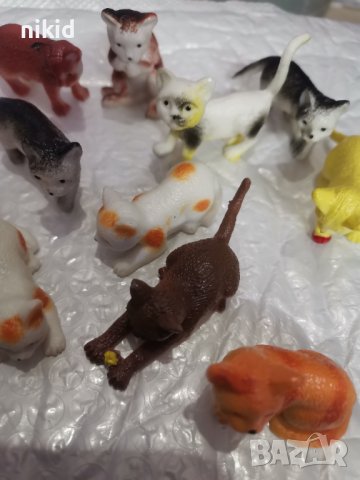 12 бр малки котета котки коте пластмасови фигурки фигурка играчки играчка и украса торта, снимка 2 - Фигурки - 37055772