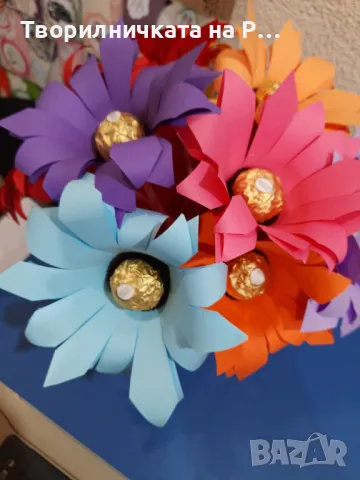 Бонбони Ferrero Rocher в цвете. 