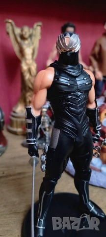 Детайлна статуетка на Ninja Gaiden black-18 см,нова