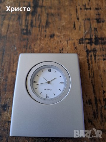часовник метален матов сребрист за бюро, кварц, внос от Германия, масивен и доста тежък, снимка 4 - Луксозни - 39194155