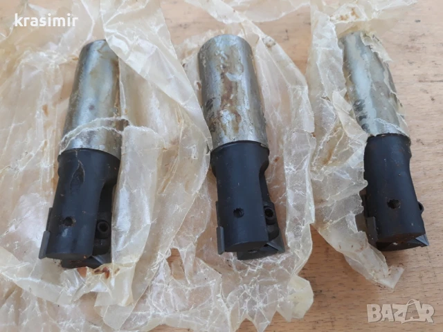 палцови фрези с сменяеми пластини, снимка 3 - Стругове - 43392837