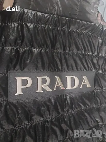 PRADA Size M Лъскав ефект , снимка 6 - Елеци - 49746704