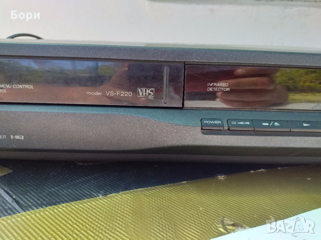 AKAI VS-F 220EDG записващо видео, снимка 3 - Плейъри, домашно кино, прожектори - 32844970