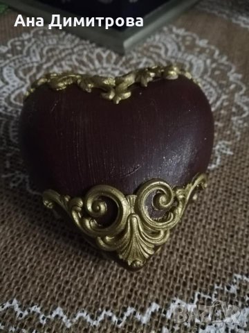 Ръчно декорирано сърце (кутийка), снимка 4 - Декорация за дома - 35653127