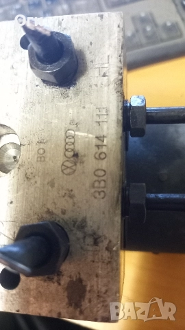 ABS помпа за Ауди А4 3B0 614 111 / 0 285 220 621 / 0 273 004 573, снимка 2 - Части - 52991194