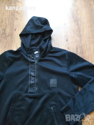 Nike Sportswear - страхотно юношеско горнище 147см.-158см., снимка 2 - Детски анцузи и суичери - 48732927