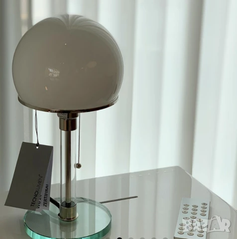 RGB LED лампа топка на пружина с дистанционно управление – стилна светлина и цветна магия, снимка 2 - Други - 50834582