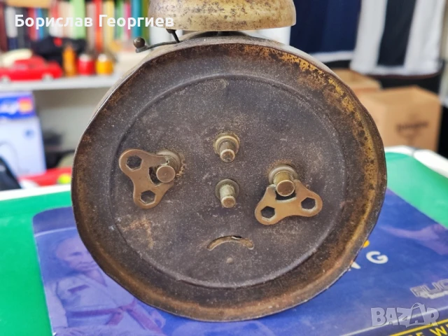 Стар будилник Haller, снимка 3 - Антикварни и старинни предмети - 50615376