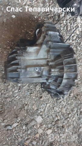 Продавам скоростна кутия за тоуота авенсис 2.0 дизел 90к.с 99г. 