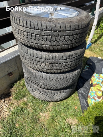 Зимни гуми китайчета 215/60/17 DOT-23, снимка 4 - Гуми и джанти - 51554270