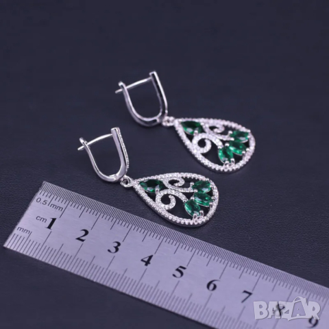 Сребърен комплект със смарагди, снимка 4 - Бижутерийни комплекти - 44888231