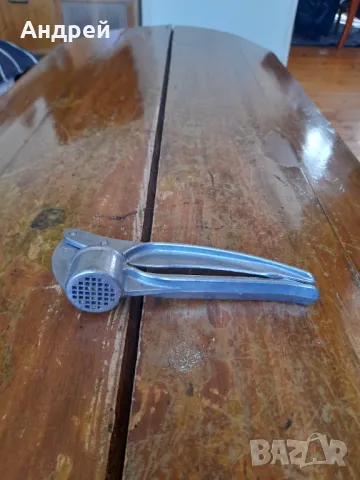 Стара алуминиева преса за чесън #24, снимка 1