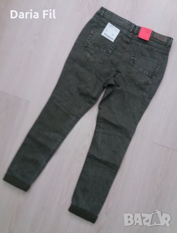 Дънки с накъсан ефект и леко увиснало дъно в милитъри зелен и в розов цвят, снимка 6 - Дънки - 28605692