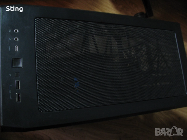 Кутия , Fractal  Design  ,  Отлична, снимка 4 - Захранвания и кутии - 52803397