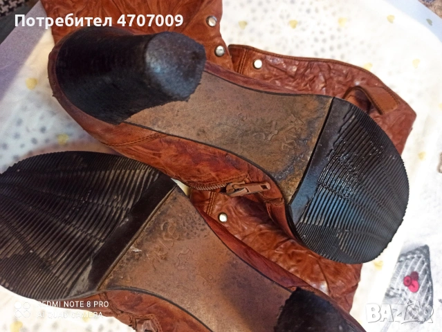 Продавам втора употреба естествена кожа кафяви ботуши с вата номер 39 - цена 16 евро, снимка 6 - Дамски ботуши - 53076433