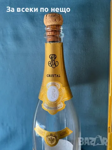 ОРИГИНАЛНА Бутилка от шапнаско с кутия Louis Roederer Cristal 2009, снимка 13 - Антикварни и старинни предмети - 49936638