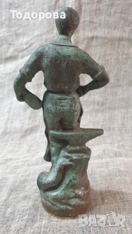 Старинна метална пластика на ковач от началото на миналия век, снимка 4 - Антикварни и старинни предмети - 53209744