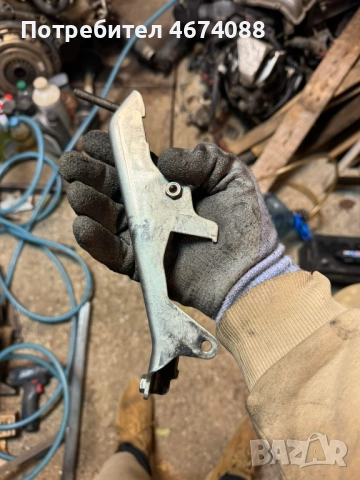 Стойка или планка за оборудването на двигател на Мерцедес Mercedes 2.2Cdi само за 10лв. A6510901027, снимка 3 - Части - 52737254