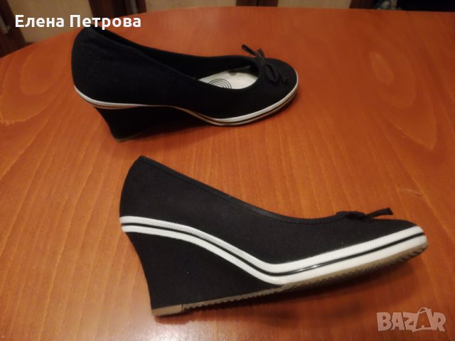 Черни обувки на платформа номер 38, снимка 1 - Дамски ежедневни обувки - 32587984