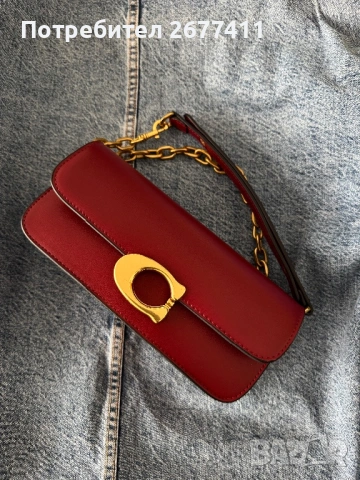 Дамска червена чанта Coach 