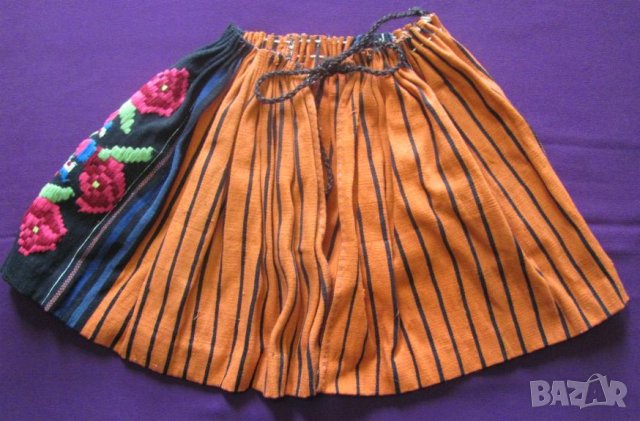 19 век Фолк Арт Детски Костюм ръчна бродерия, снимка 4 - Антикварни и старинни предмети - 35196381